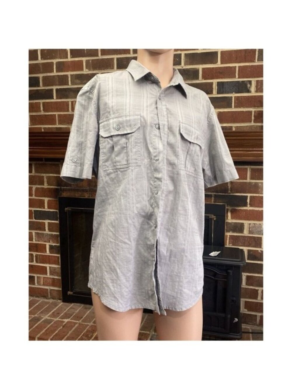 Calvin Klein Men's Gray Sz Large Button Down T Shirt Striped Short Sleeve Used